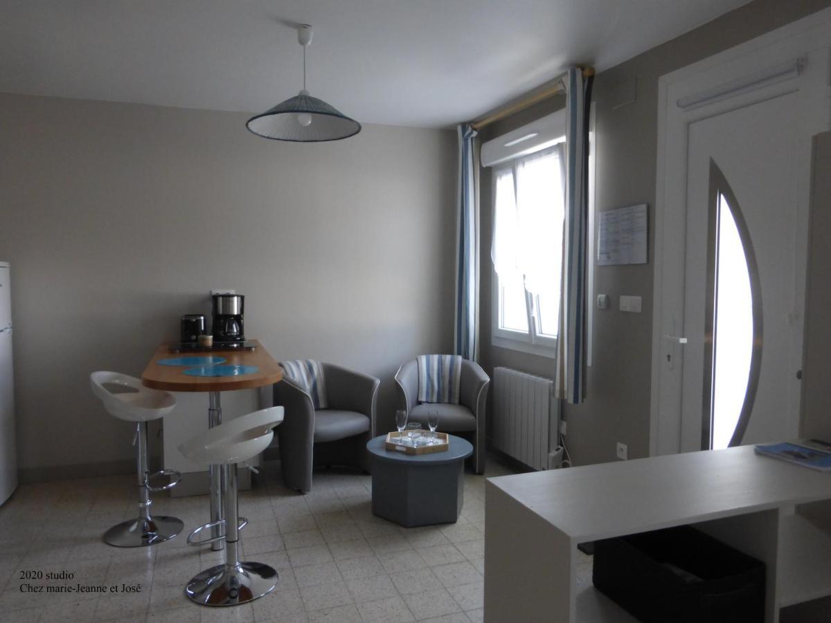 Appartamento Studio Chez Jose Albert Esterno foto